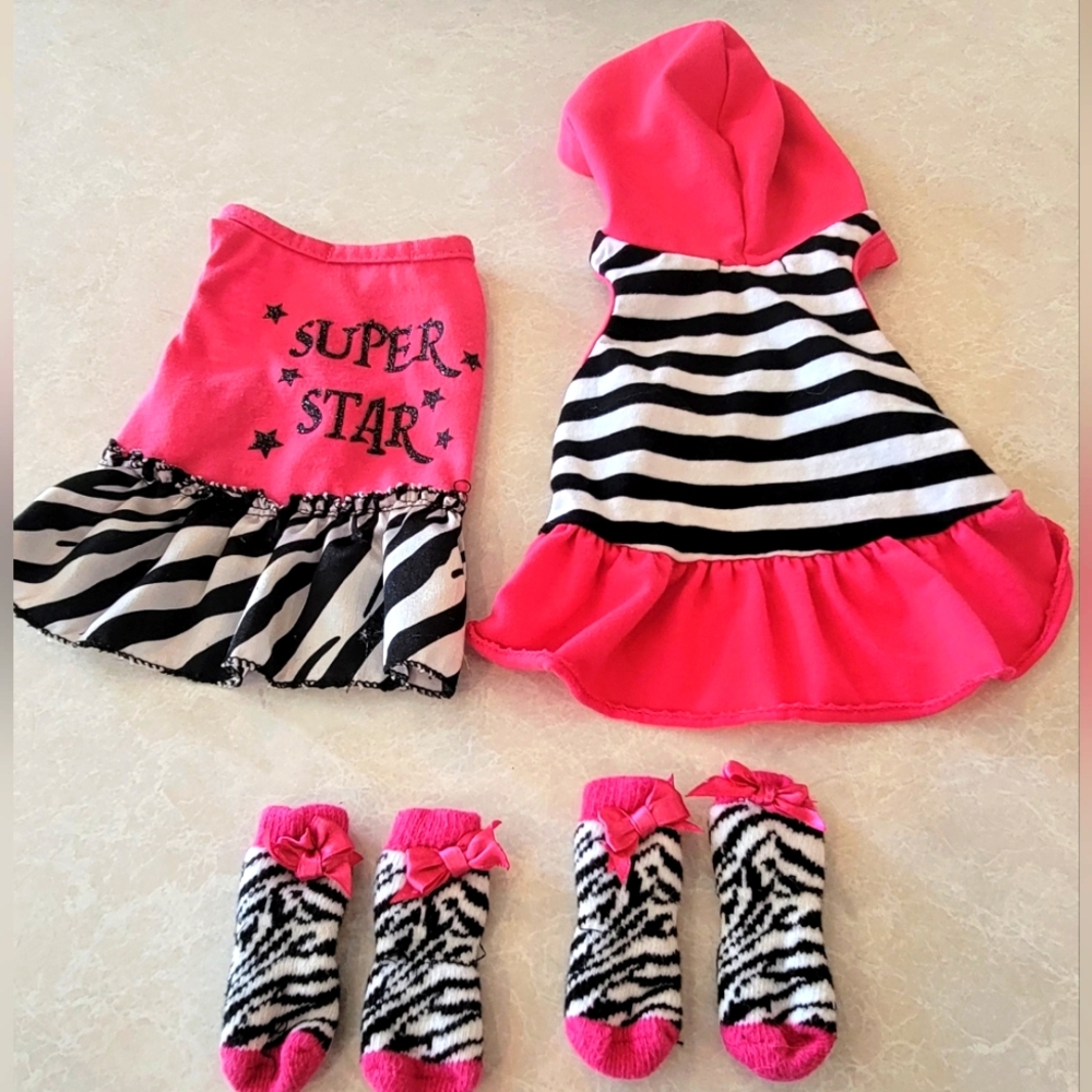 super cute dresses, lightweight material, black white & Hot Pink, w/set of socks